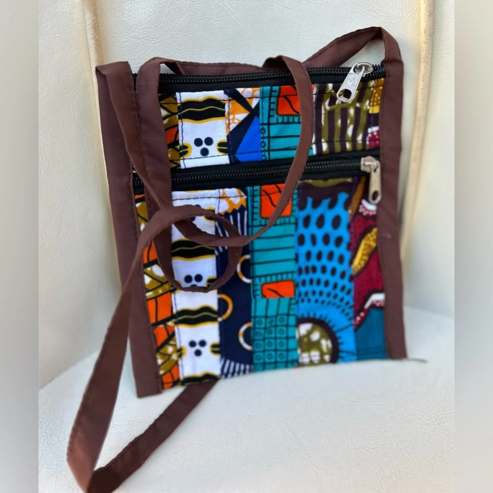 NW 💯 cotton Patch Vlisco Fabric Crossbody Purse Sz 6”x6”